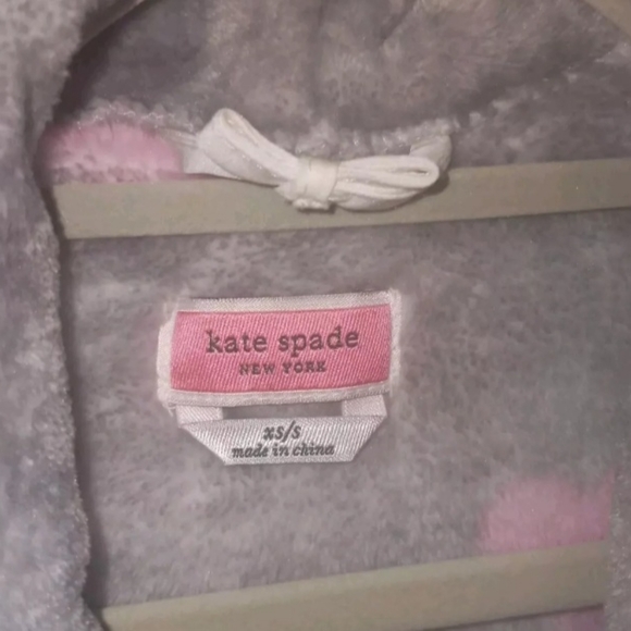 Kate Spade NY Womens XS/S Plush Hearts Gray Soft Short Robe - Picture 3 of 5